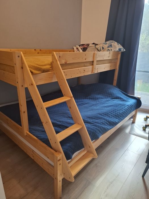 Łóżko piętrowe 3-osobowe 90/140x200 + Materac 140x200