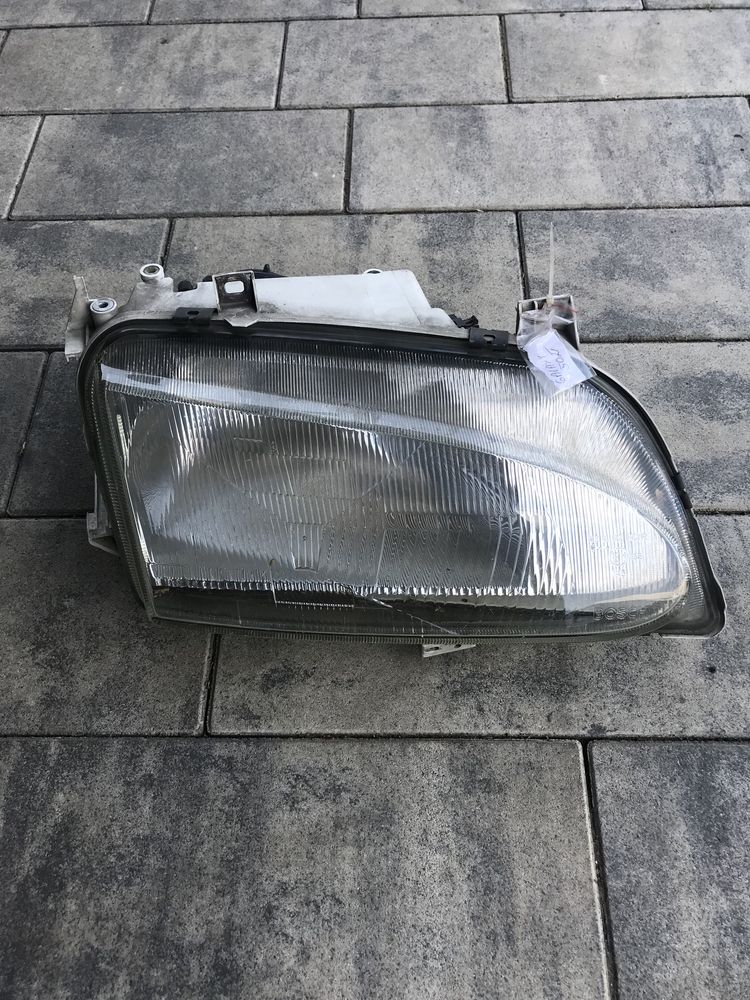 Ford Galaxy Lampa przód Prawa Pasażera