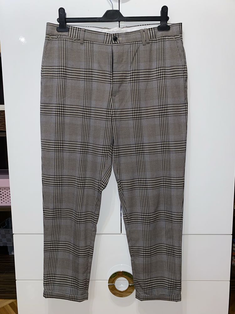 Eleganckie męskie spodnie ZARA w kratkę rozmiar EUR 42