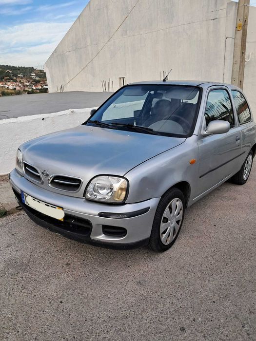 Micra nissam 2002
