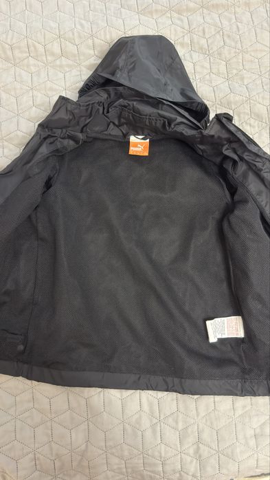 Вітровка для хлопчика фірми puma