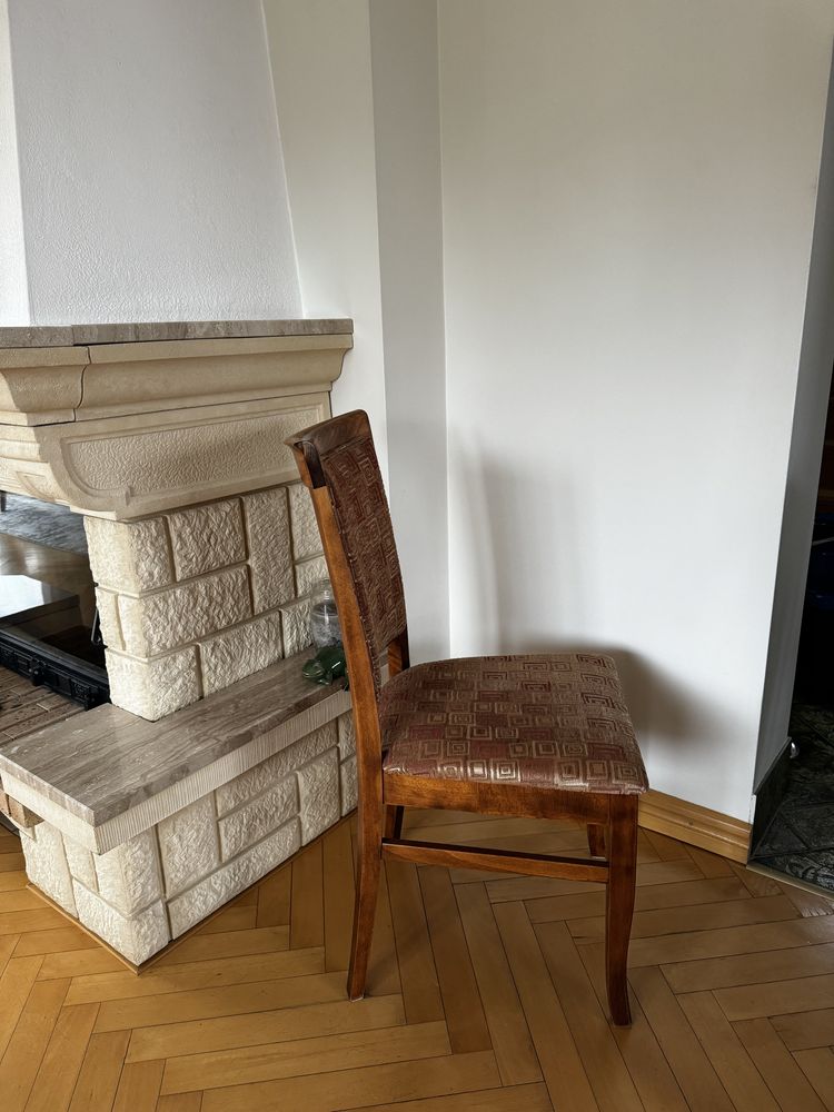 Komplet krzeseł