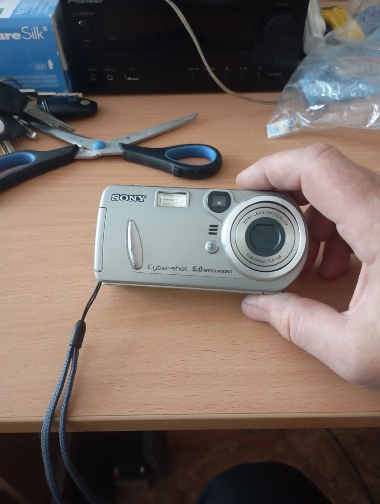 Фотоапарат SONY DSC-92