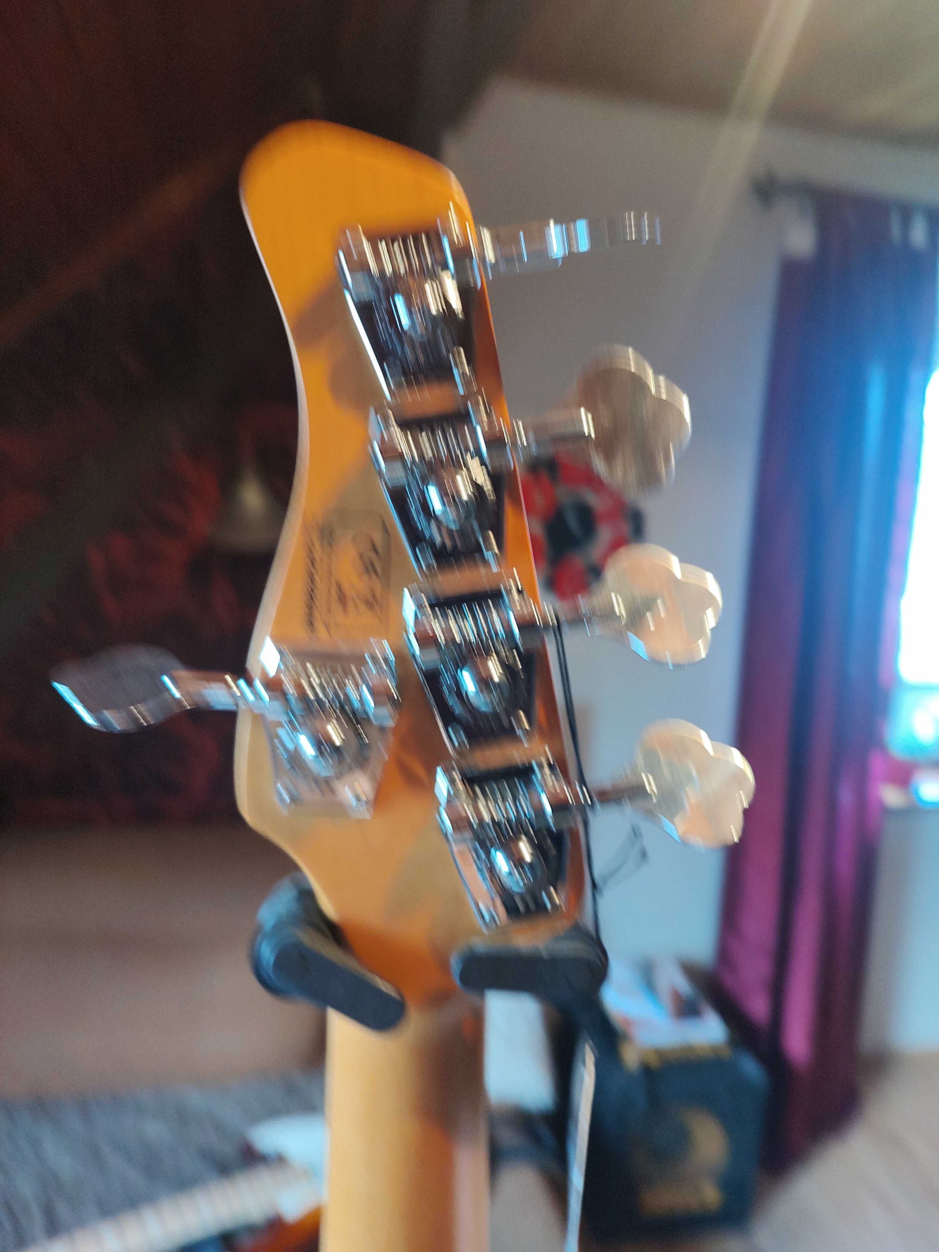 sire marcus miller z7