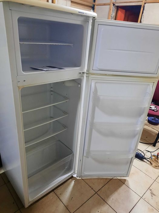 Холодильник Snaige