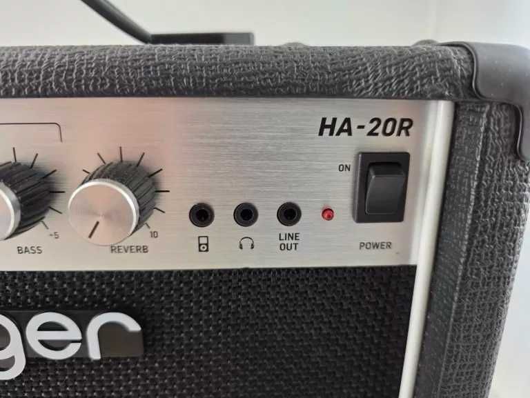 Wzmacniacz Behringer HA-20R 20W Guitar Combo AMP