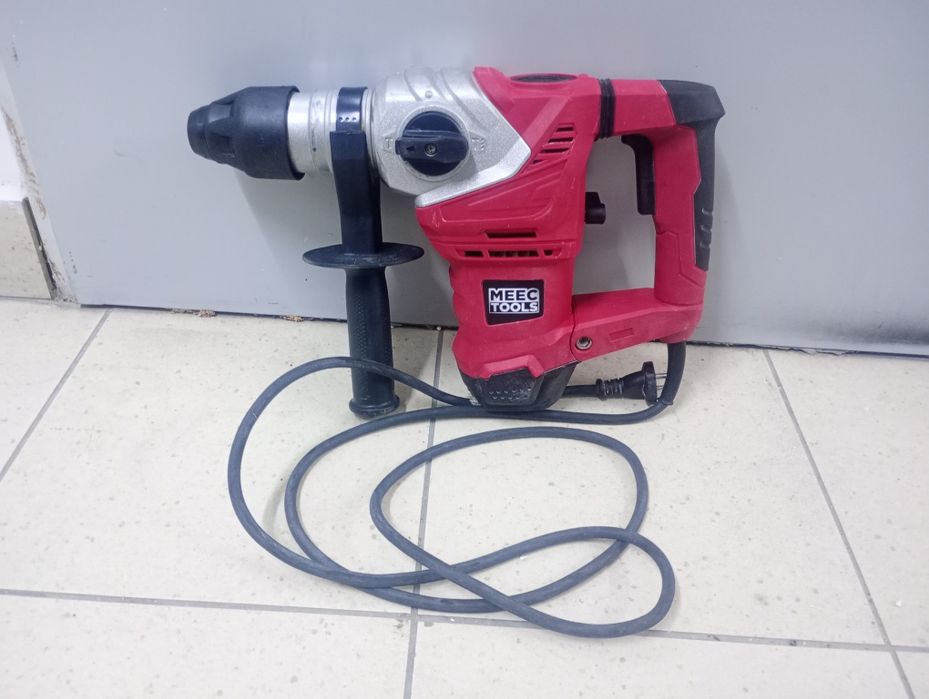 Młot udarowy meec tools 230v uszkodzony