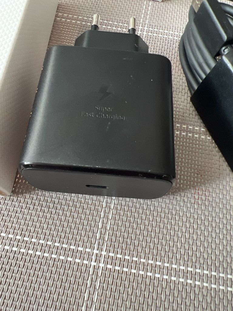 Ładowarka dedykowana do Samsung 45W z kablem USB-C do USB-C 100W