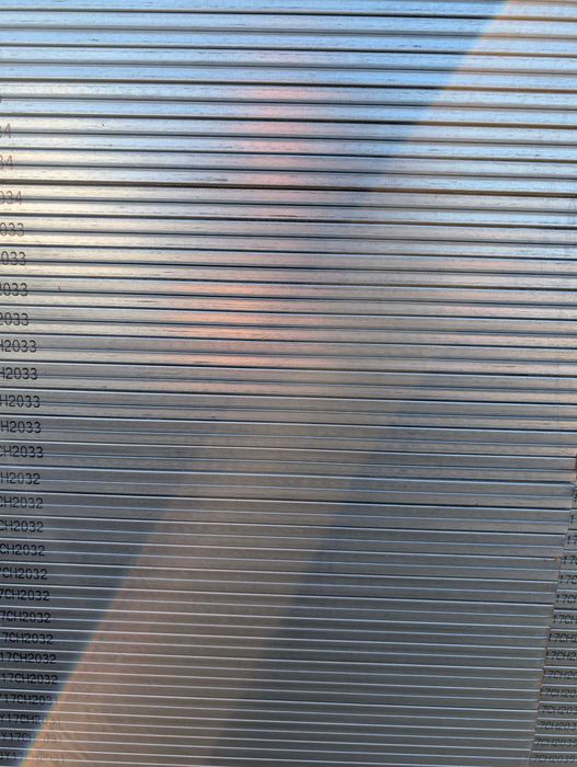 Płyta sklejka trójwarstwowa szantafle szalunkowa 50x200 21mm Okucie E