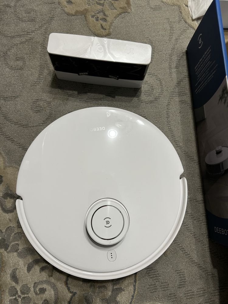 Робот-пылесос Ecovacs Deebot T10