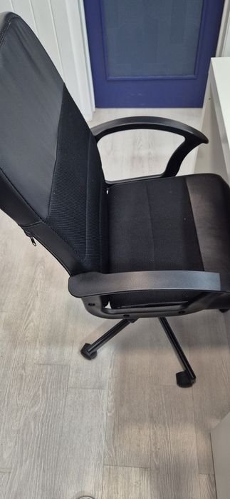 Cadeira escritorio com rodas do Ikea em otimo estado