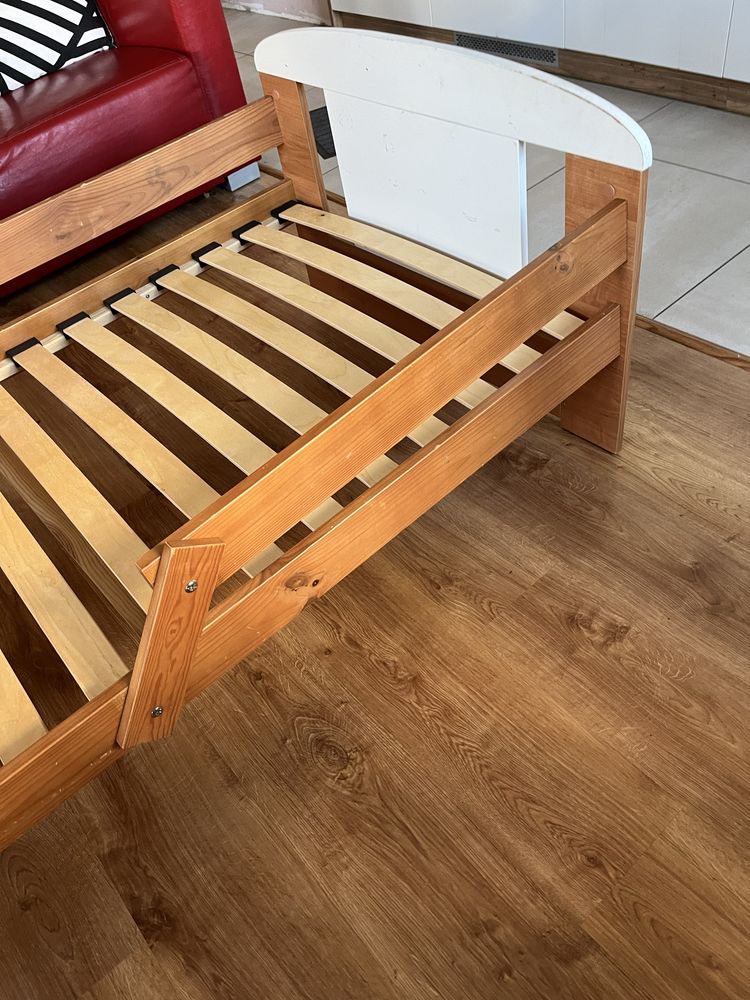 Łóżko dla dziecka 160x80 z materacem. Transp w obrębie Wrocławia 20 zł