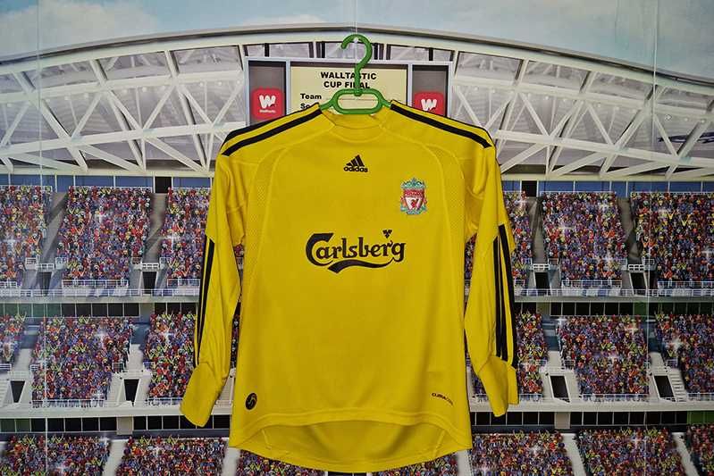 Liverpool F.C. Adidas Climacool 2009-10 #25 Pepe Reina size: S-140