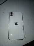 Iphone 11 128gb w zestawie z powerbankiem i etui