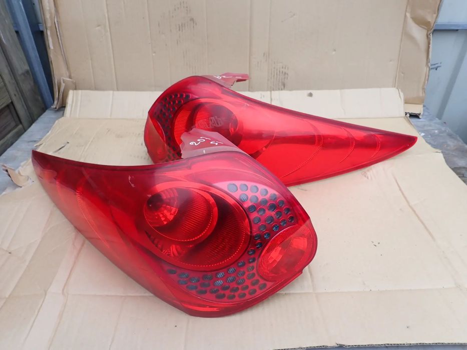 PEUGEOT 207 SW LAMPY TYŁ PRAWA LEWA