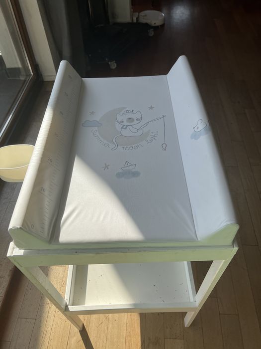 Przewijak z szafka bialy bardzo dobry stan