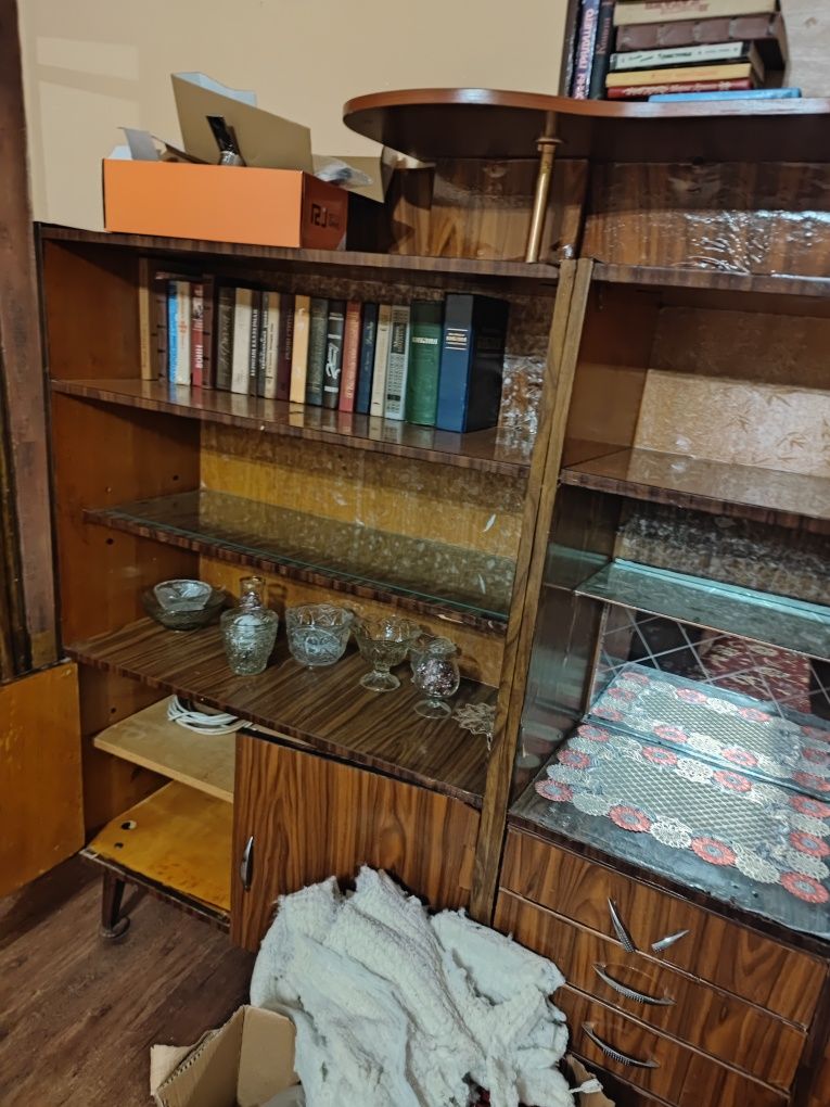 Сервант Антрисоль Шкаф