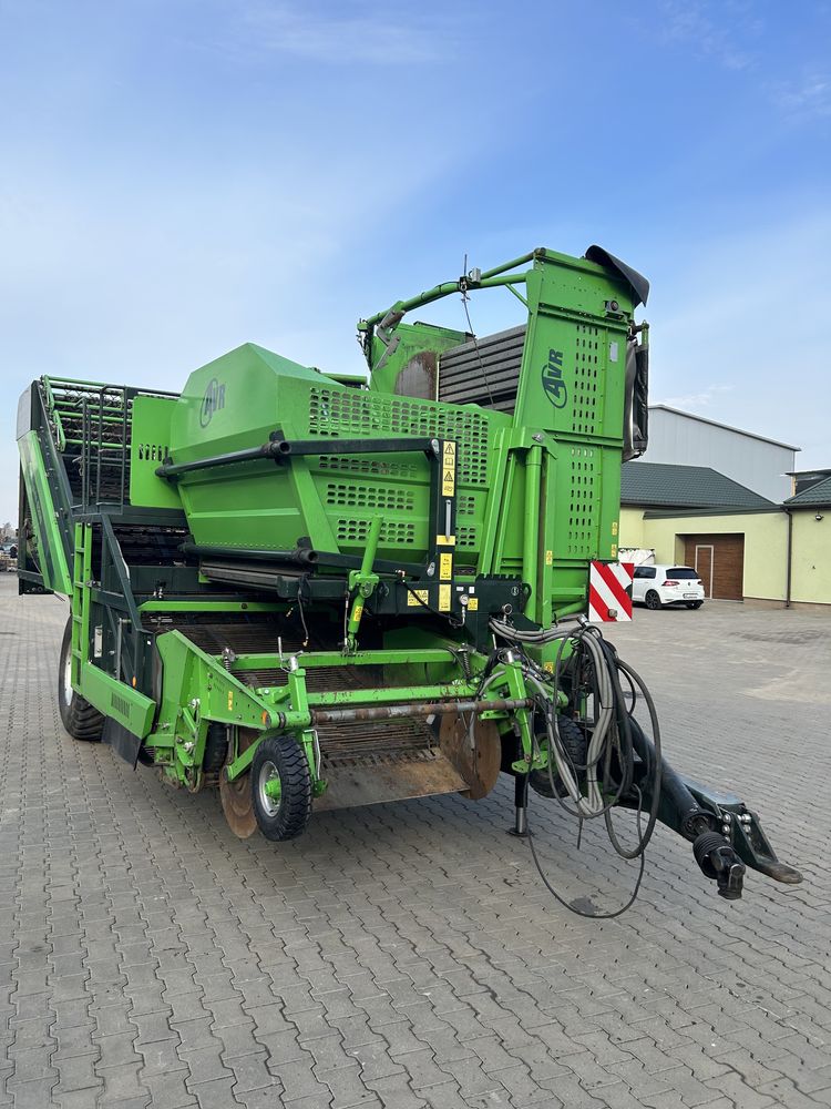 Kombajn do ziemniaka AVR SPIRIT 6200