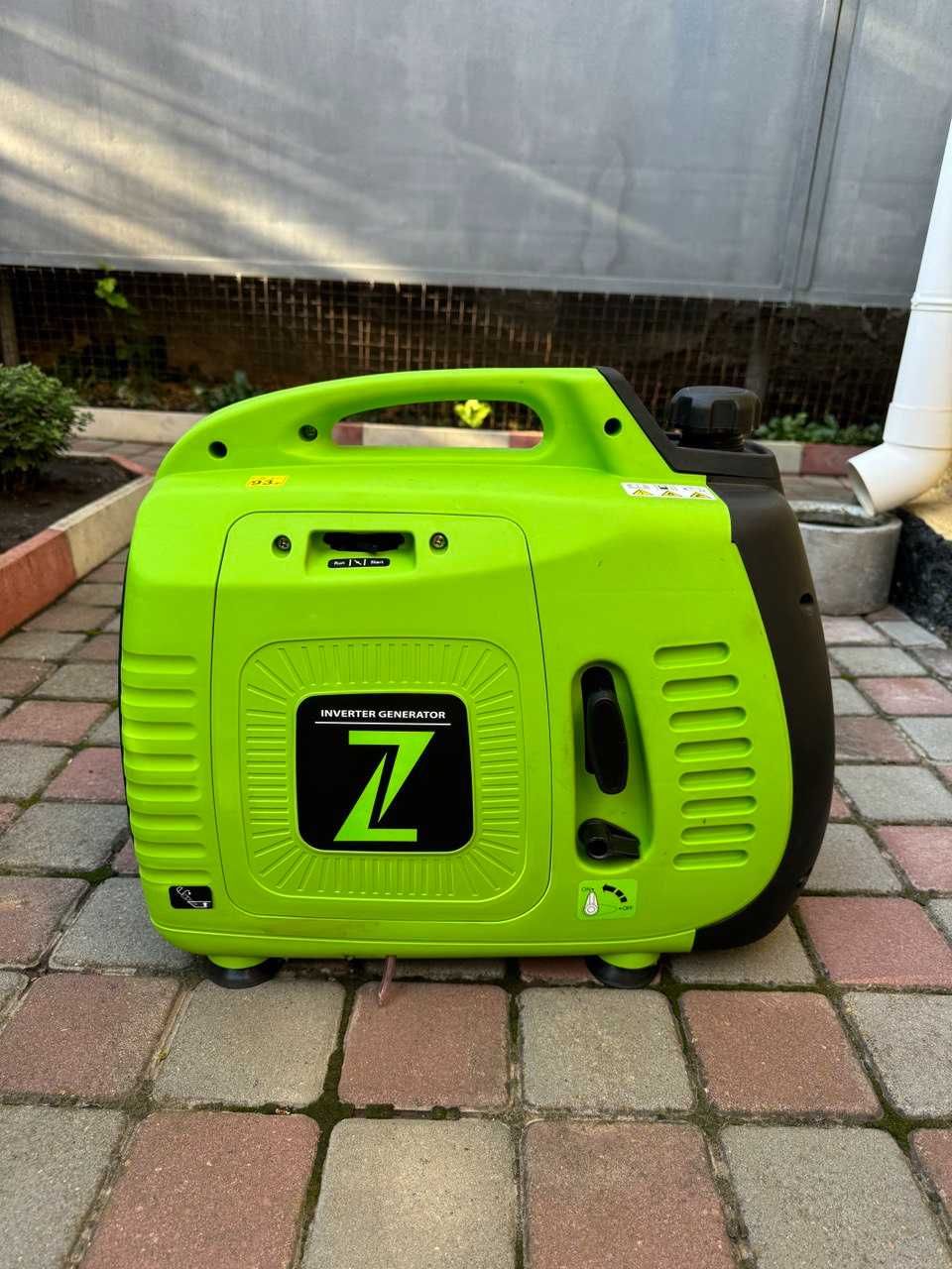 Інверторний генератор Zipper ZI-STE2000IV