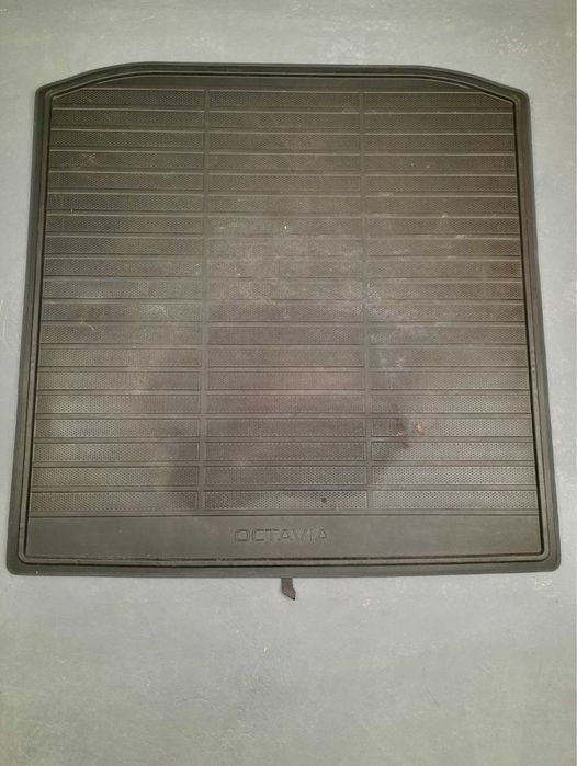Двухсторонній оригіналльник оврик багажника Skoda Oktavia А7 універсал