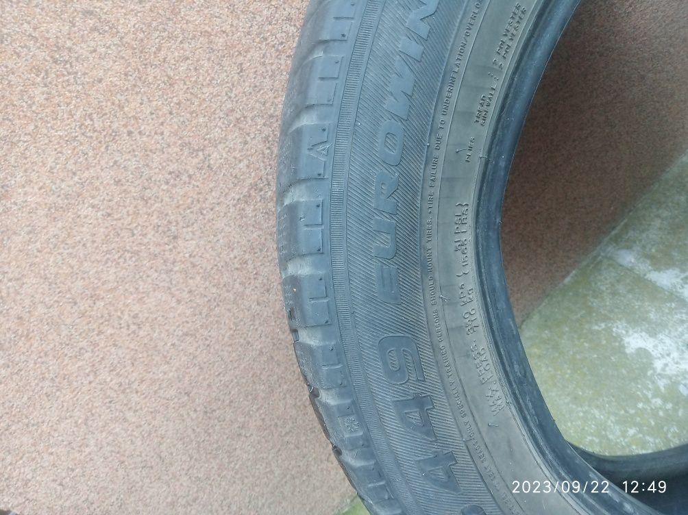 Автошини 2 шт. б/у215/60 R17 Falken Eurowinter HS449