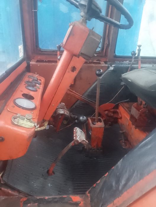 Продам трактор т25