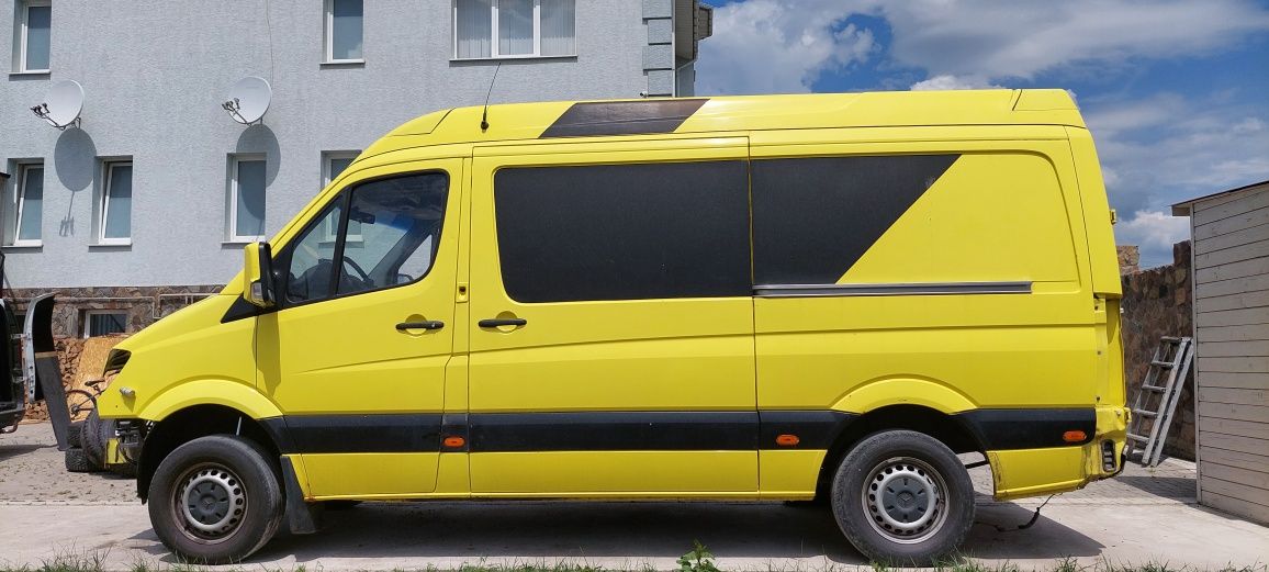 Кузов средняя база лысый Мерседес Спринтер w906 Разборка Sprinter