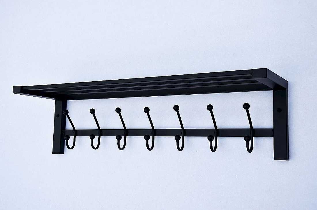 Wieszak metalowy 70 cm z metalu na ubrania ścienny wiszący z półką