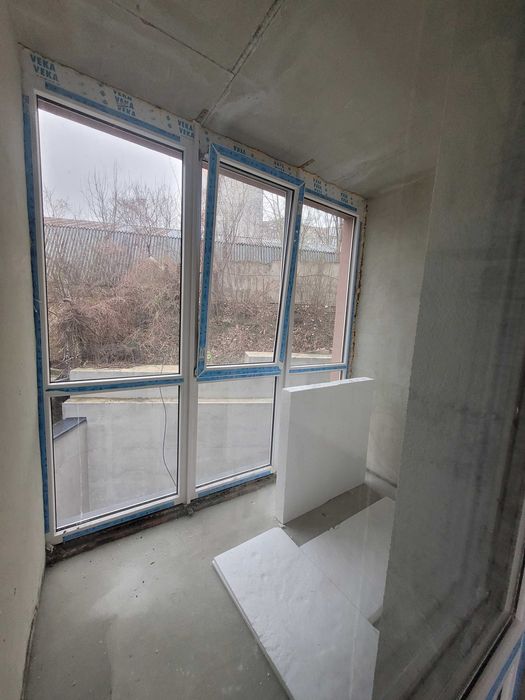 Продаж 2к Очеретяна  5/7ц новобуд зданий 61м 75тис