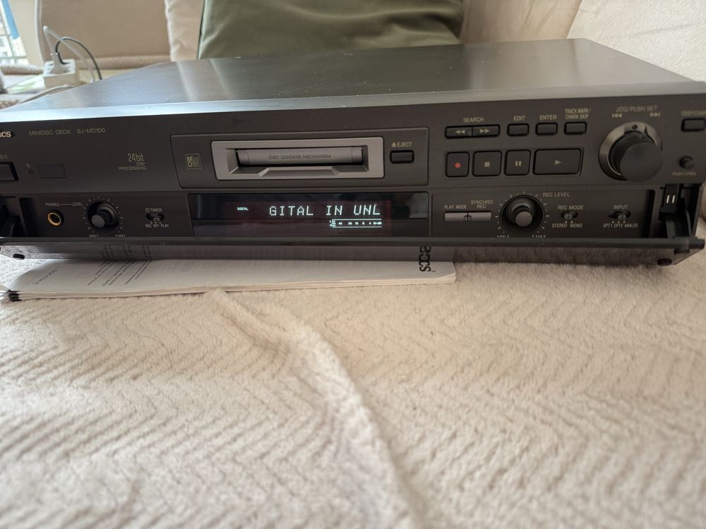 Technics SJ-MD100 MiniDisc