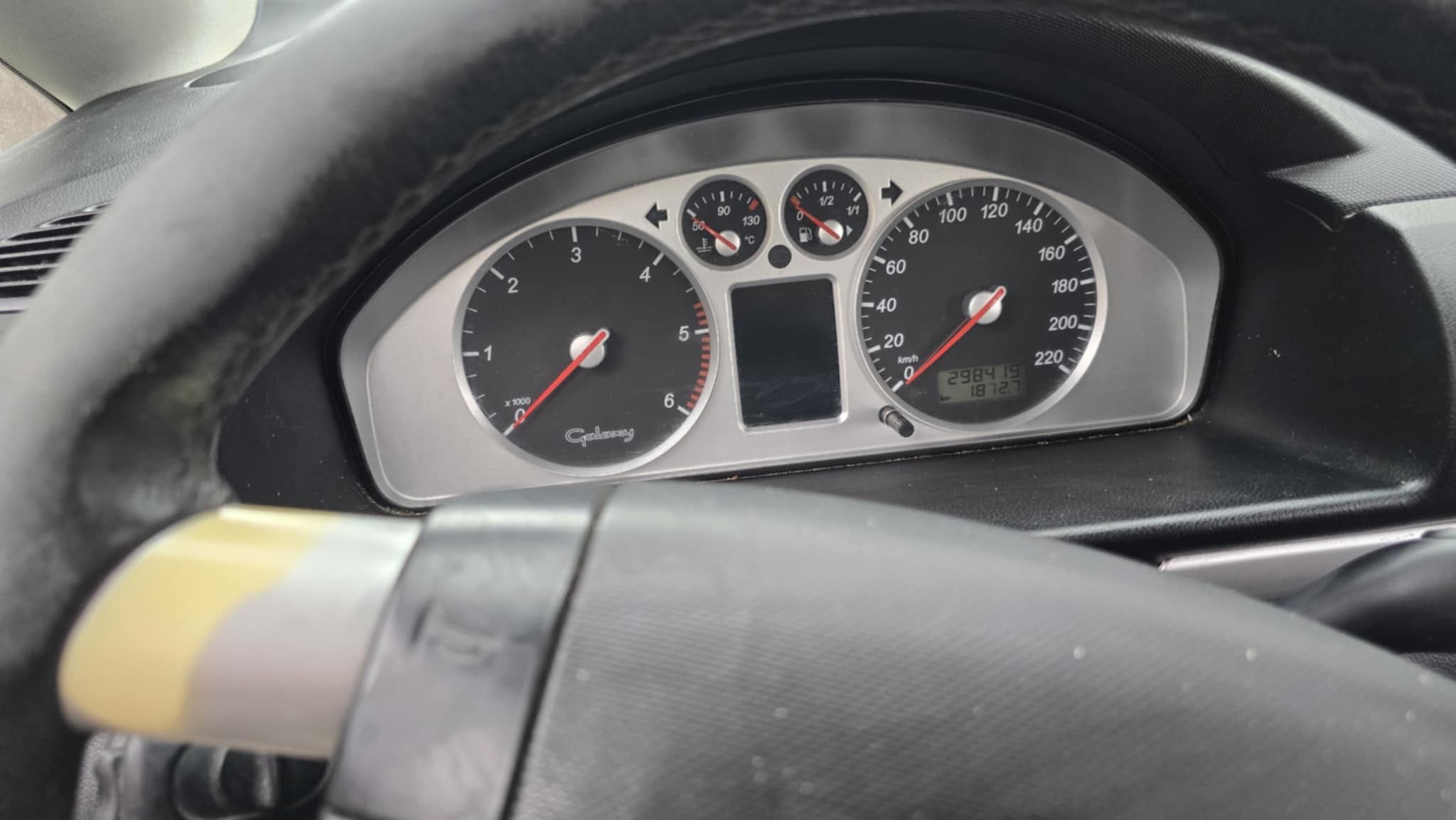 Ford galaxy 1.9 tdi 2005r czytaj opis