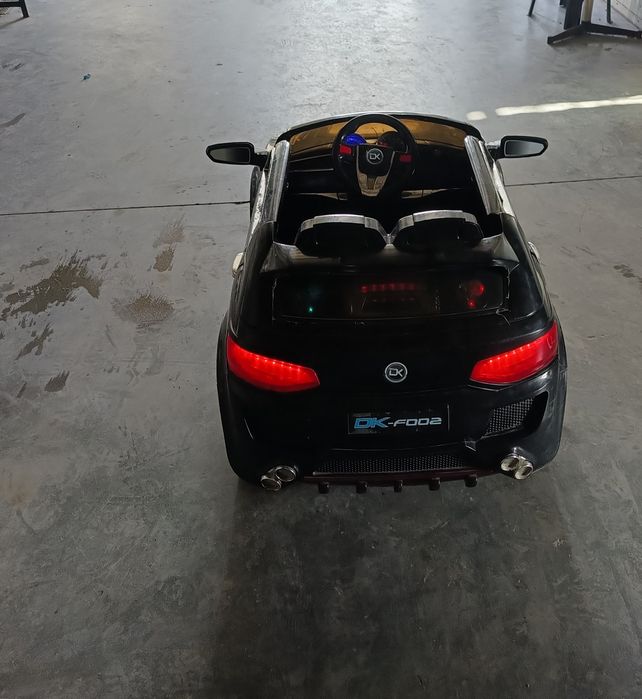 Sprzedam samochód elektryczny