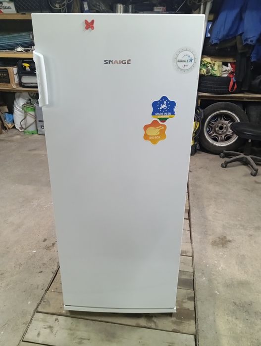Продам морозильну камеру SNAIGE.