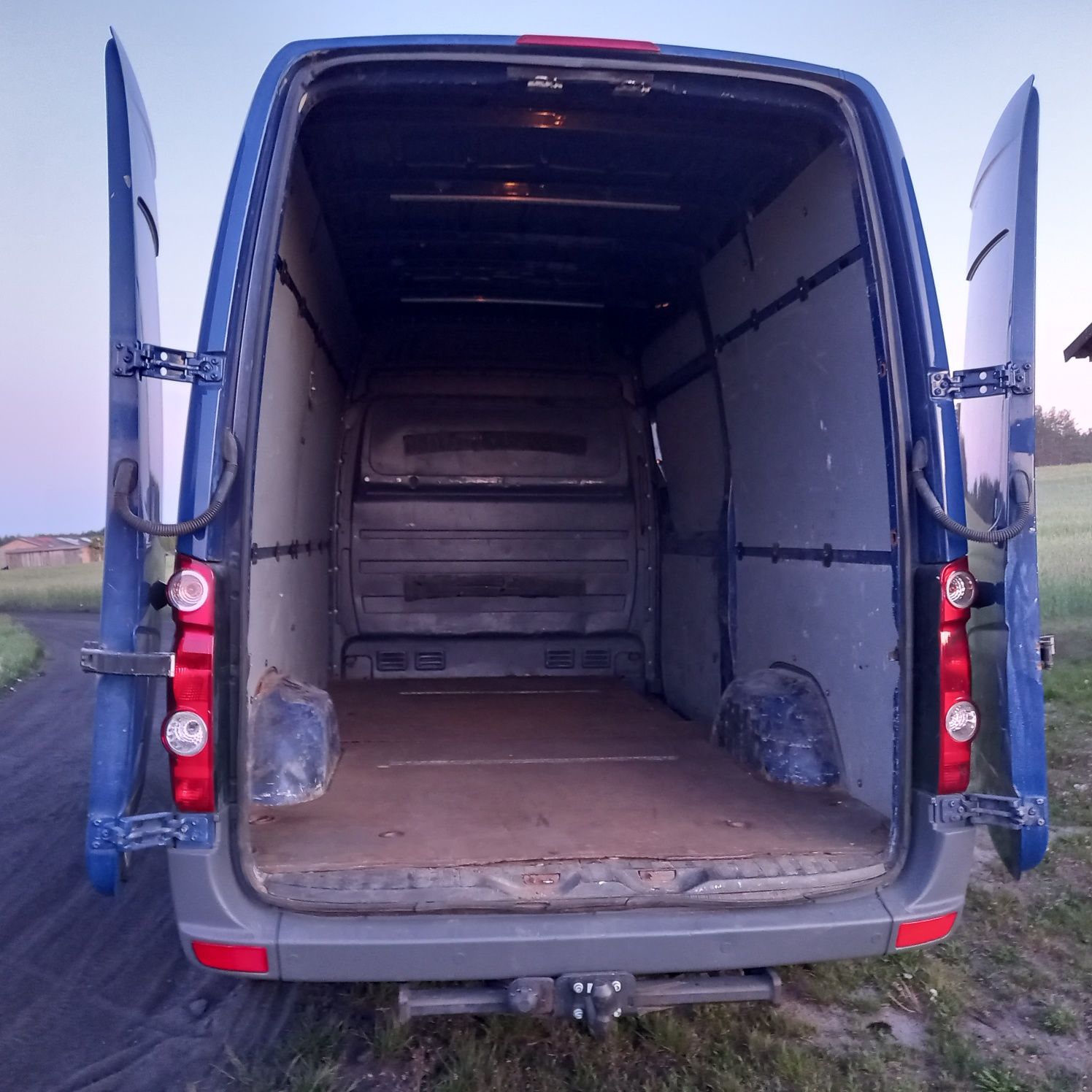 VW Crafter 2.5Tdi klimą tempomat hak 2011r