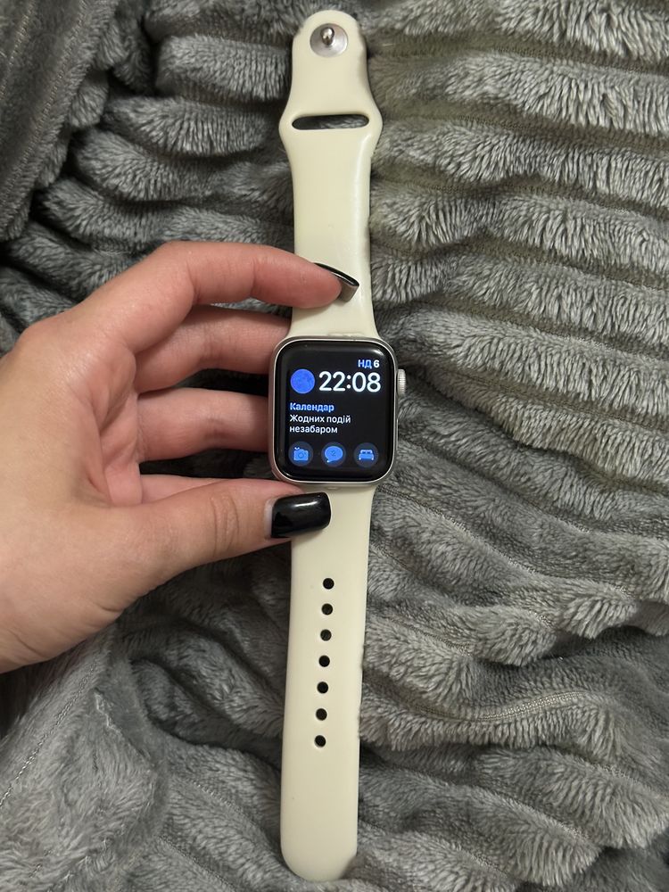 Apple Watch SE 40 мм (A2351)