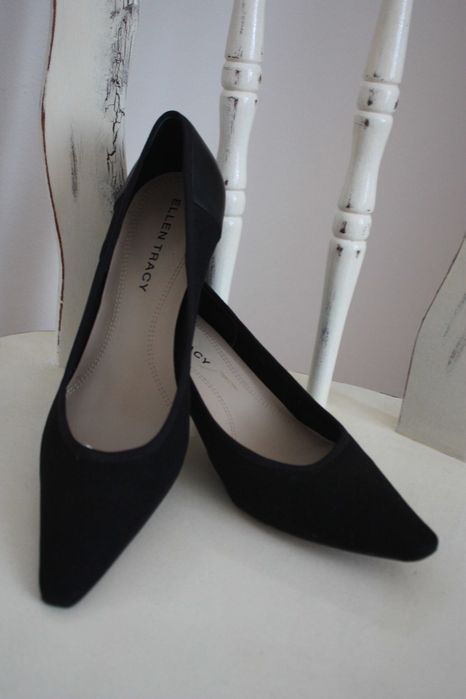 Szpileczki ELLEN TRACY  7.5 M