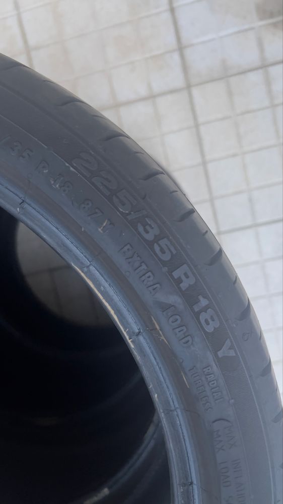 Pneus 225/35r18 continental