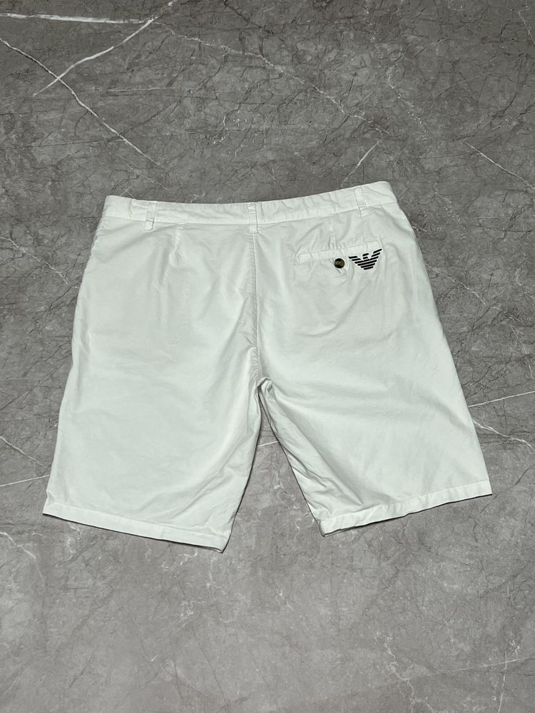 Лляні шорти Emporio Armani EA7