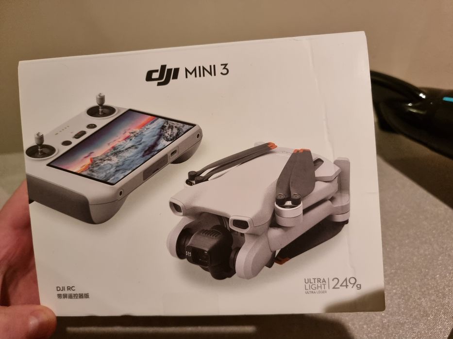 (Como novo) Vendo DJI Mini 3 drone com RC 1