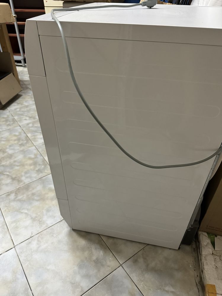 Сушильна машинка Electrolux flexcare