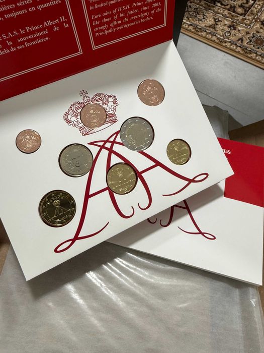 2025 - SÉRIE BRILLANT Universel Conjunto Monaco