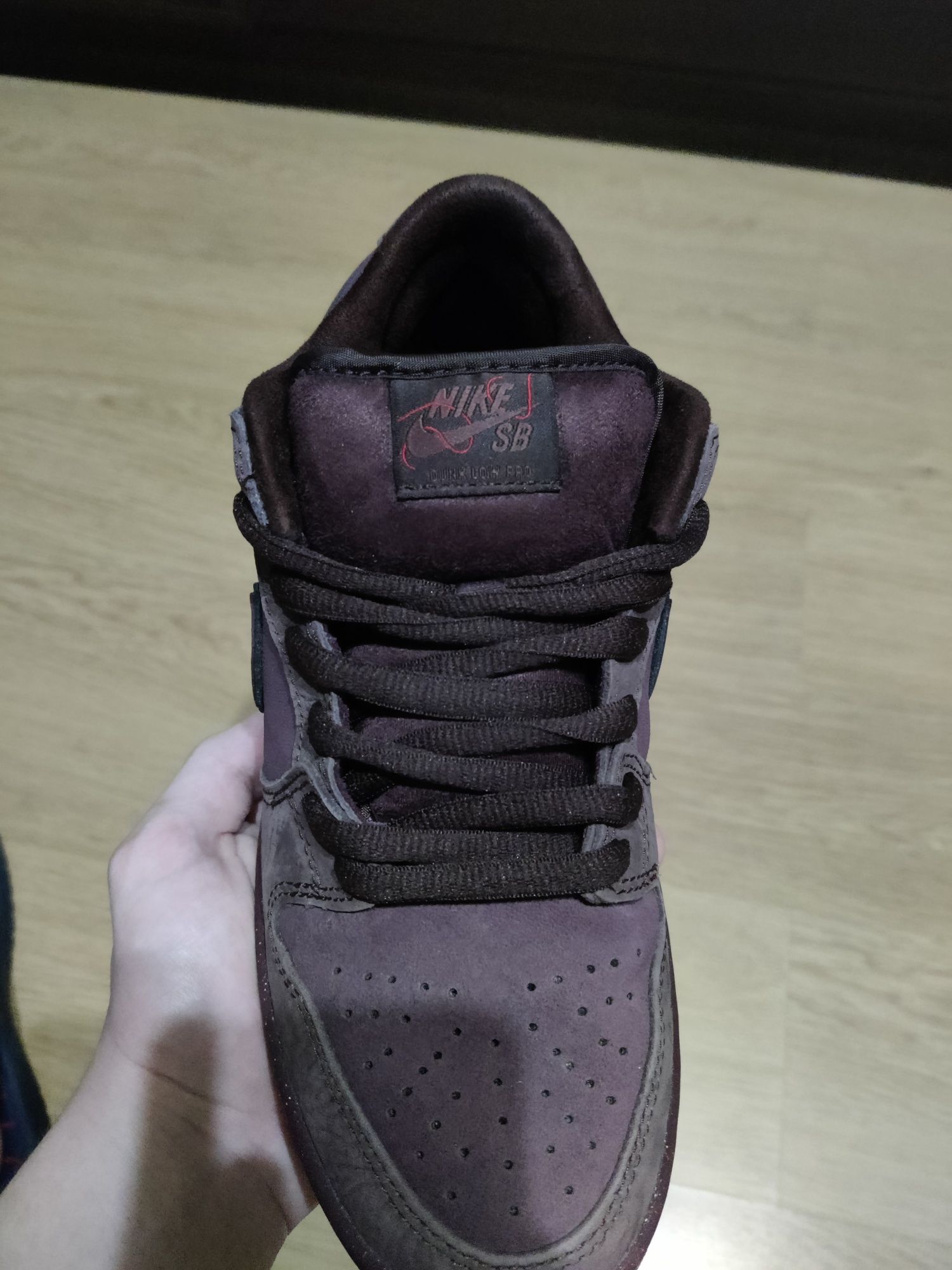 Nike SB Dunk Low City Of Love Burgundy Crush