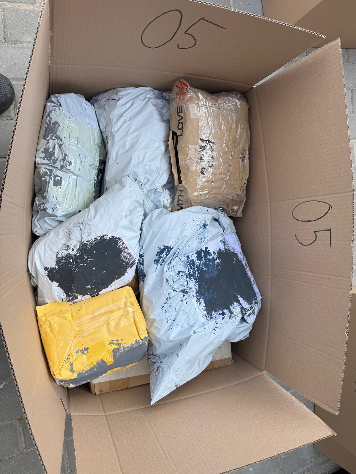 15 paczek w kartonie ! Nieodebrane paczki DHL Mysterybox