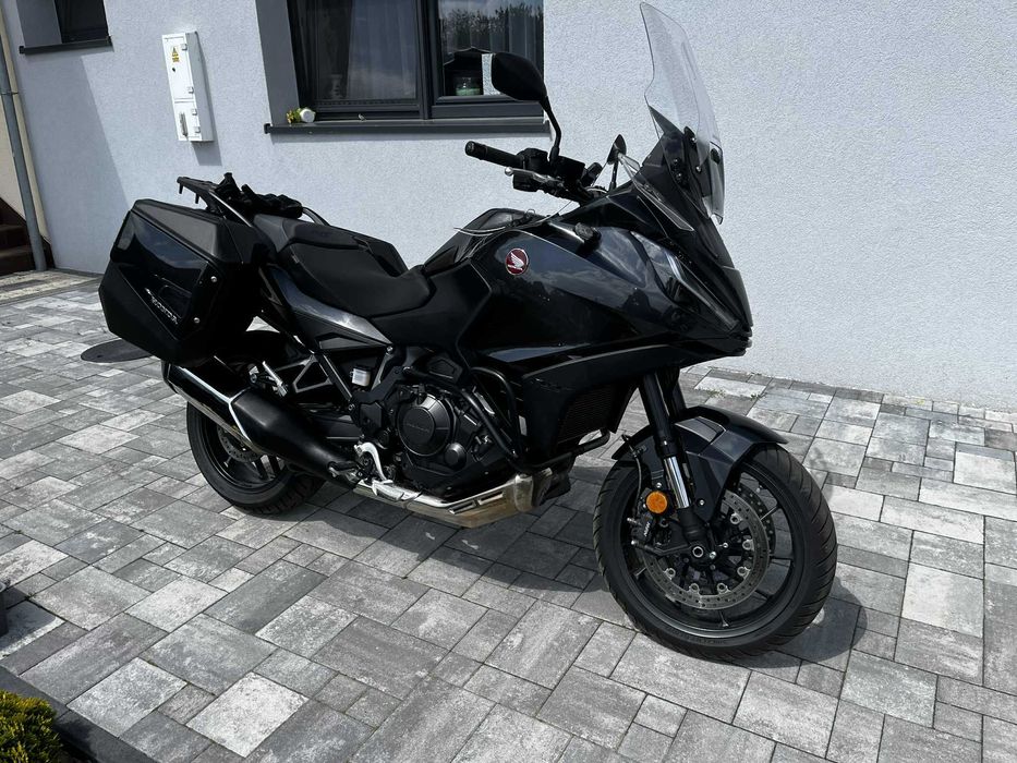 Honda nt 1100 serwirsowany bezwypadkowy