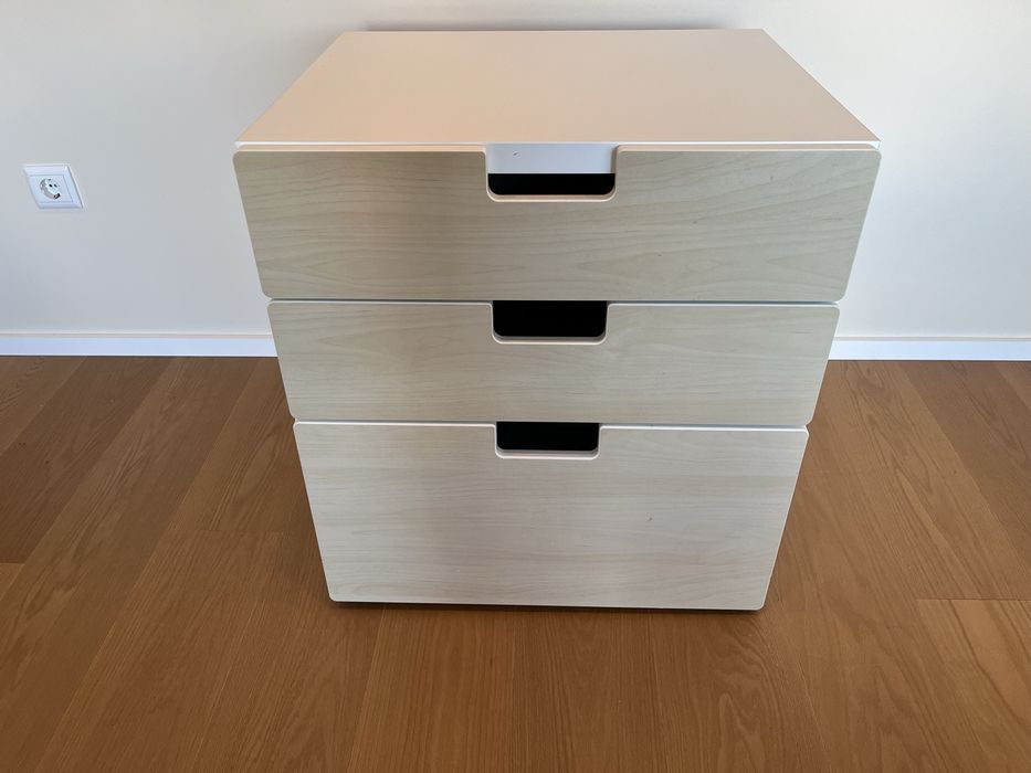 Mesa de cabeceira/armario baixo Ikea Stuva OPTIMO ESTADO.