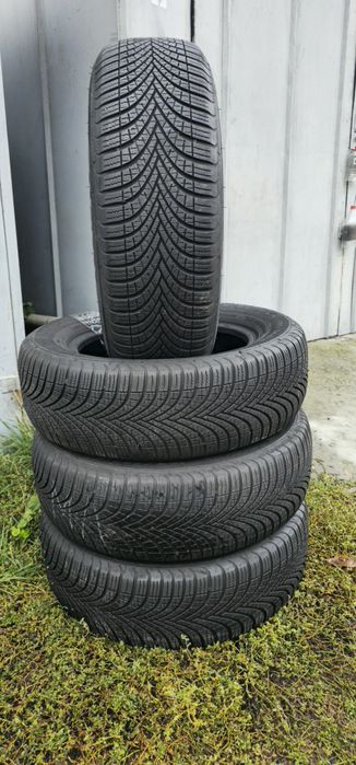 Шини 195 65 R15 всесезонні Debica Navigator3