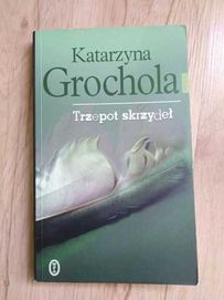 Sprzedam Trzepot skrzydeł Katarzyna Grochola, stan bardzo dobry