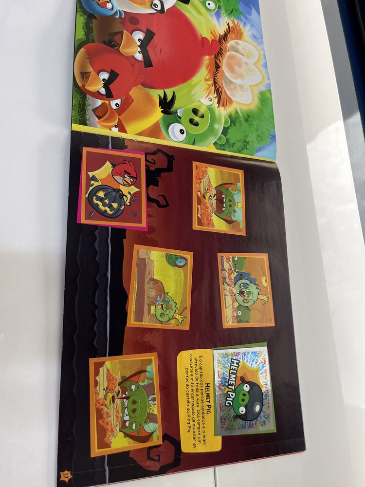 Caderneta de cromos Angry Birds
