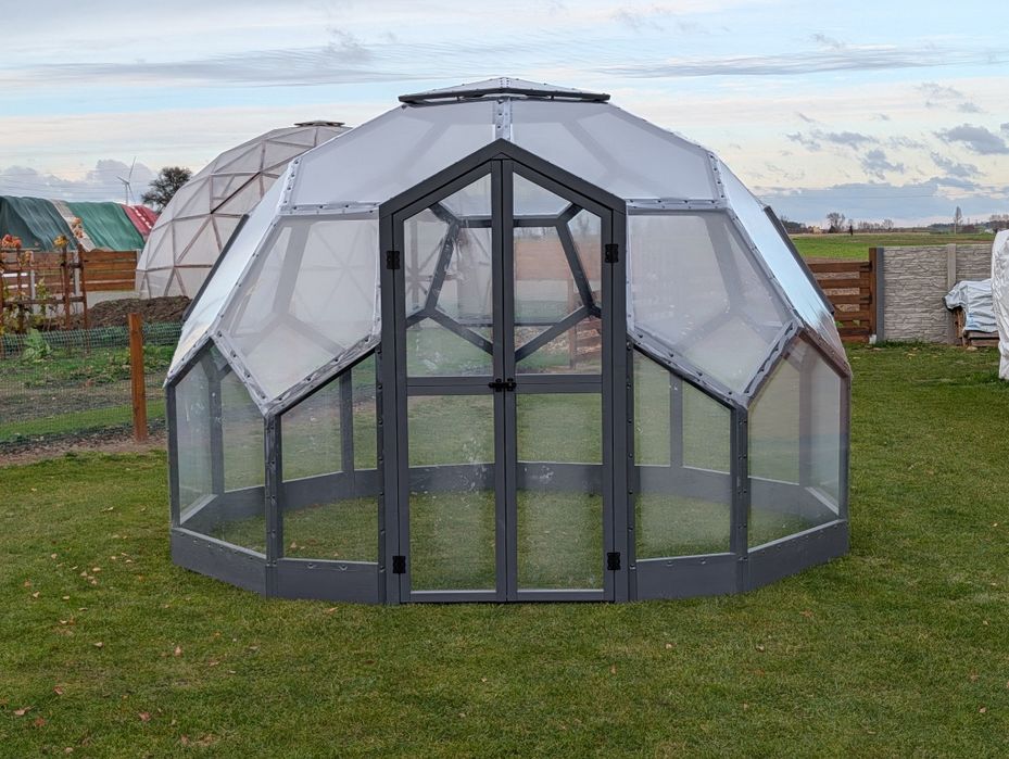 Kopuła geodezyjna szklarnia zadaszenie basenu osłona jacuzzi igloo