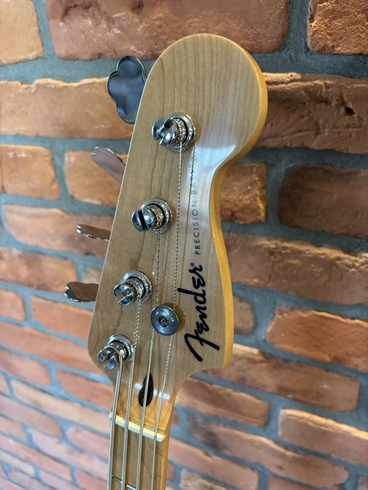 Fender Standard Precision Bass + seymour duncan spb-3 + case